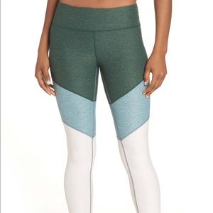 Outdoor Voices 7/8 Springs leggings